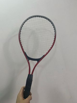Raquetas de tenis amarilla y roja