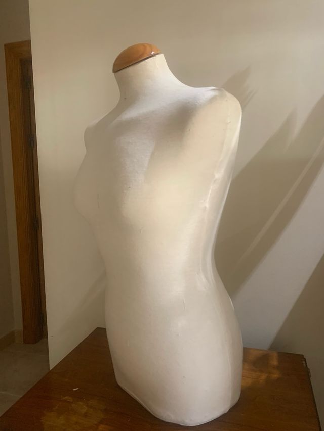 Maniquí Talla Única Beige