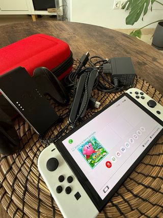 Nintendo Switch OLED bianco