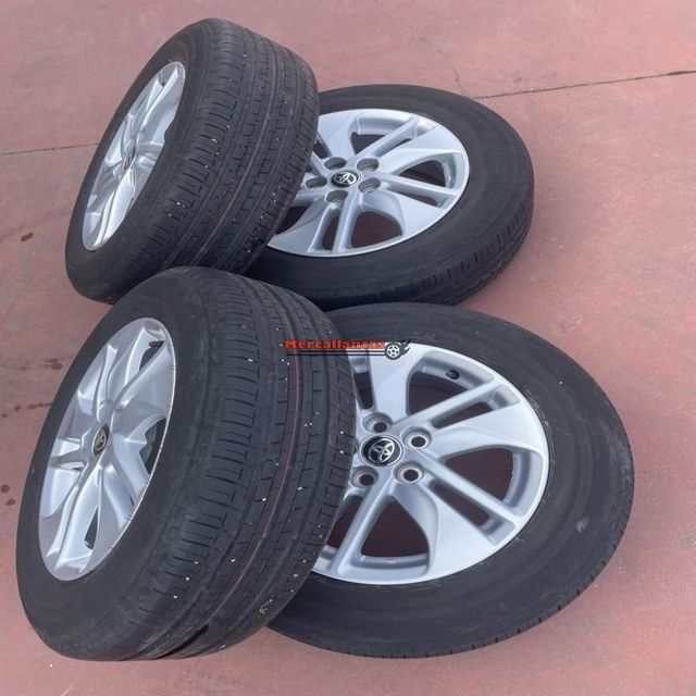Llantas R15x6 ET45 Toyota Yaris (Juego Demo)