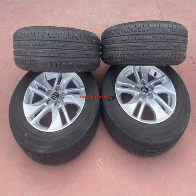 Llantas R15x6 ET45 Toyota Yaris (Juego Demo)