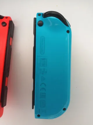 Joycons Originales Nintendo Switch Azul y Rojo