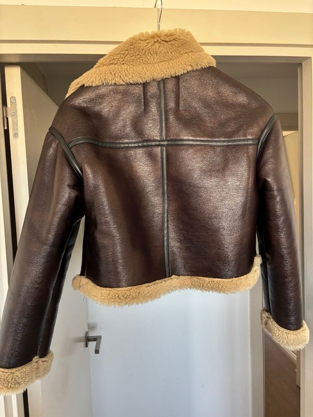 Abrigo corto Bershka Marrón Talla S