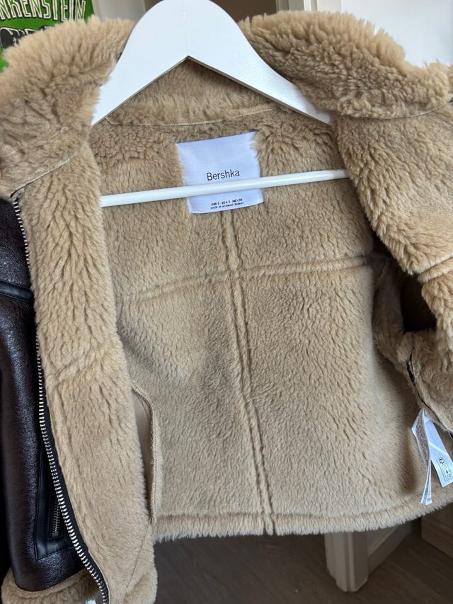 Abrigo corto Bershka Marrón Talla S