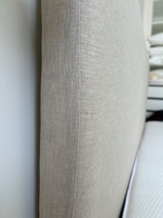 Cabecero con funda de lino beige