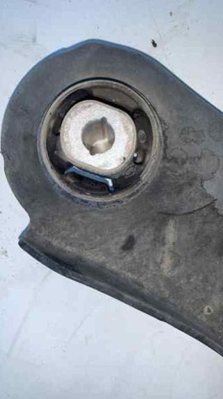Brazo suspensión renault megane iii berlina 240790
