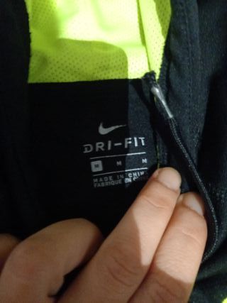 Sudadera Nike Negra y Verde Chica