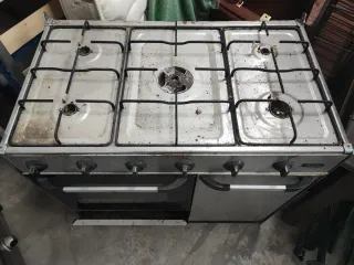 Cocina a gas con horno Proxy