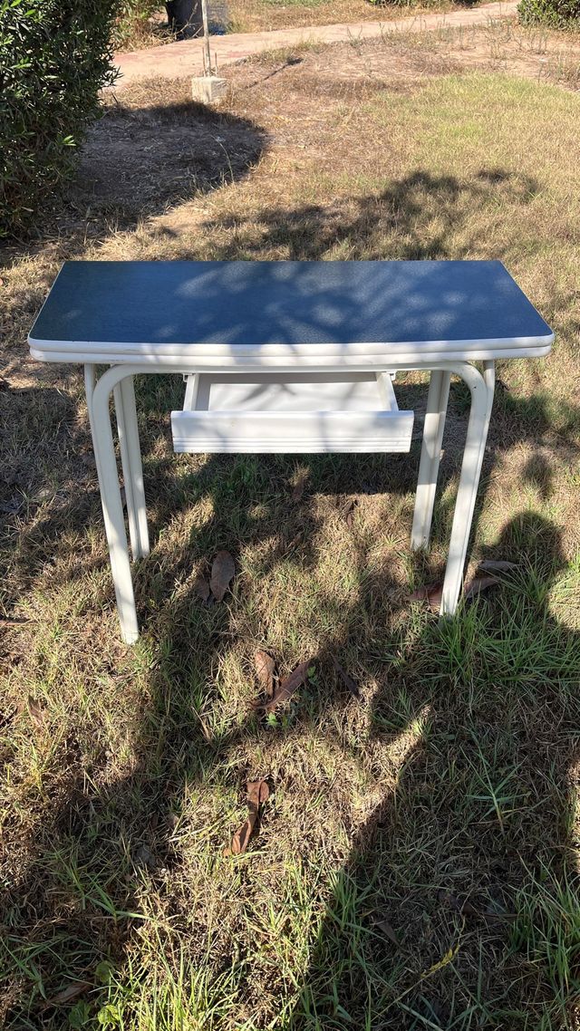 Mesa plegable cocina con cajón