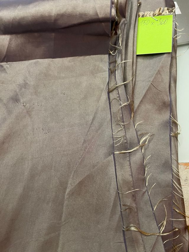 Tafetán gris perlado para confección