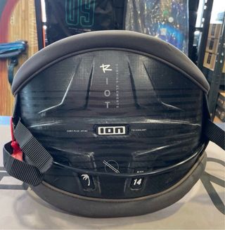 Kitesurf Pack Cometa Ozone + arnes ION + tabla