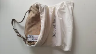 Bolso Pedro del Hierro tachuelas beige