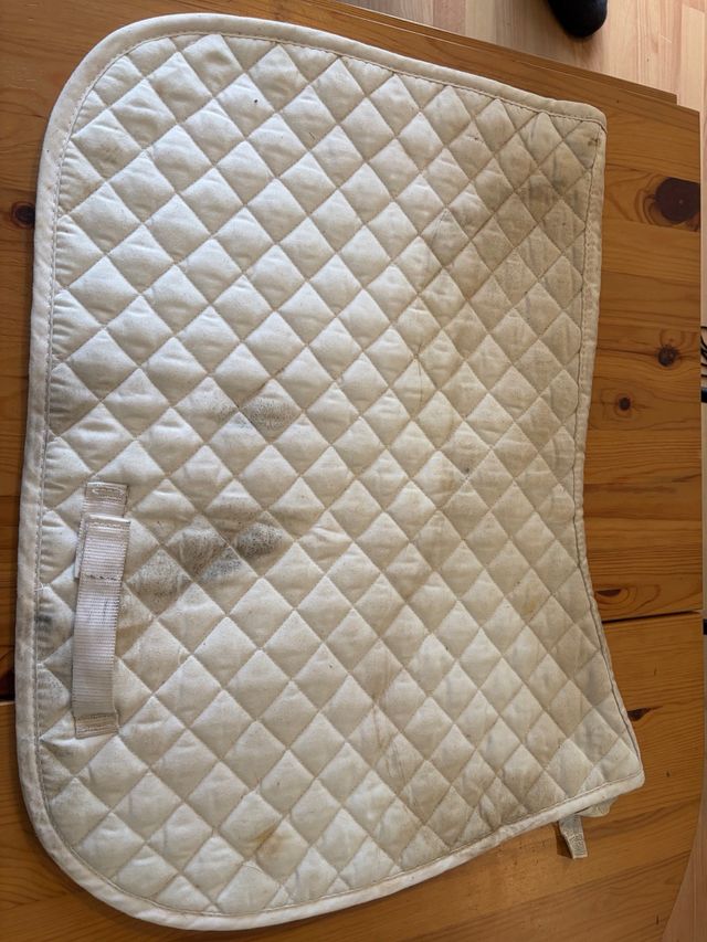 Sudadero caballo blanco acolchado