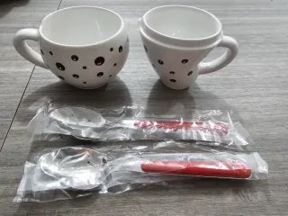 Set colazione Gocciole tazze e cucchiaini