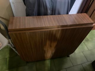Mesa plegable de madera