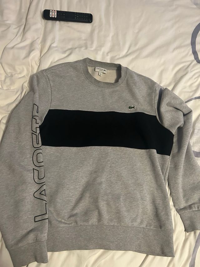 ROPA Y CALZADO VARIADO