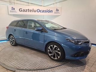 Toyota Auris 1.8 140H Active Touring Sports