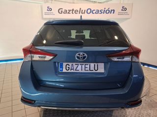 Toyota Auris 1.8 140H Active Touring Sports