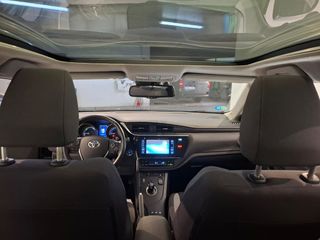 Toyota Auris 1.8 140H Active Touring Sports
