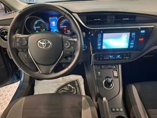 Toyota Auris 1.8 140H Active Touring Sports