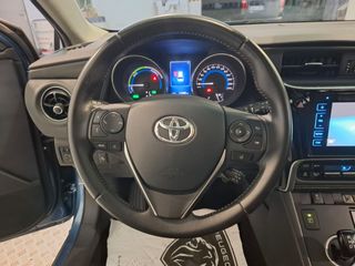 Toyota Auris 1.8 140H Active Touring Sports