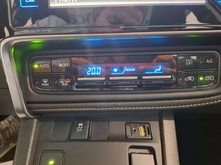 Toyota Auris 1.8 140H Active Touring Sports