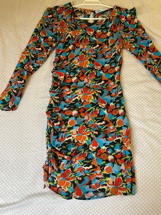 Vestido floral ajustado Zara