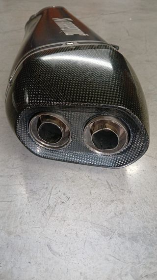 ESCAPE BMW F 800 R AKRAPOVIC