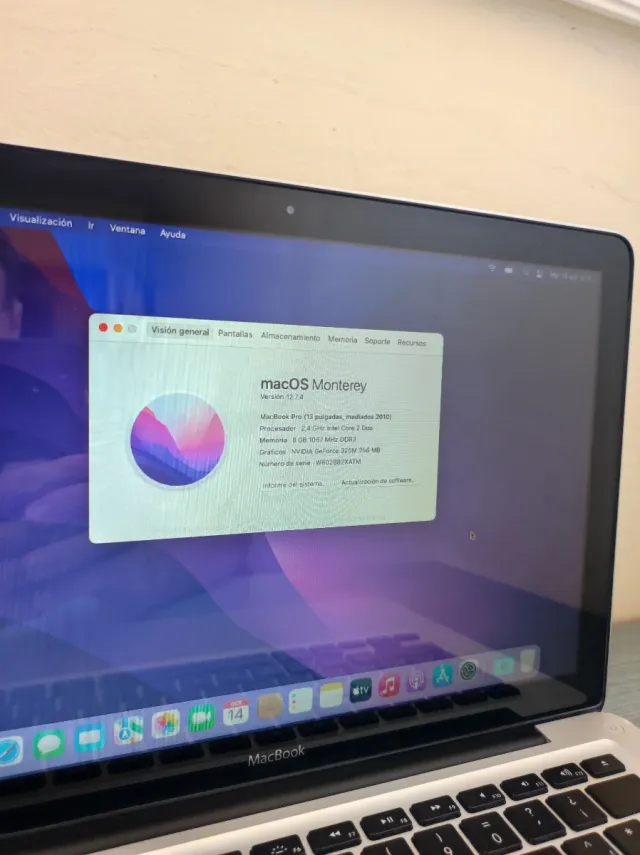 MacBook Pro 13 8GB RAM 500GB