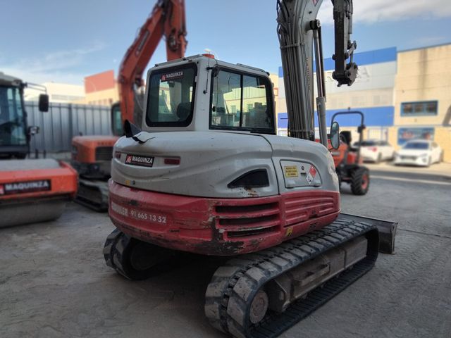 Miniexcavadora Takeuchi TB290