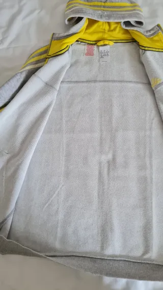 Chaqueta Adidas Gris y Amarilla