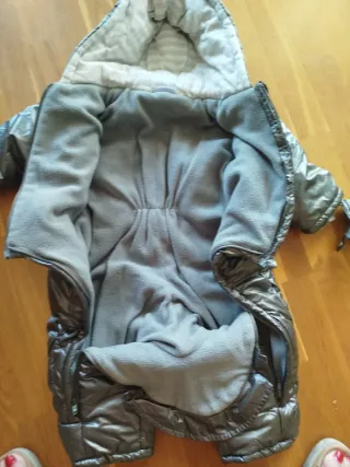 Buzo de bebé 83 cm