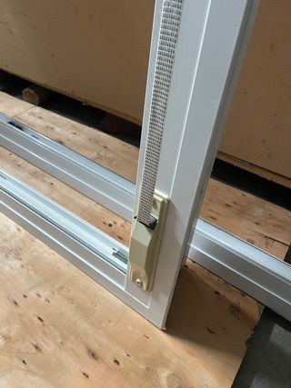 Ventana aluminio blanca corredera