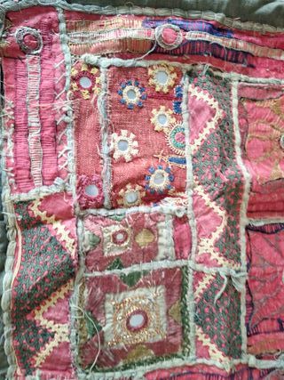 Arazzo e cuscino indiani del Rajastan