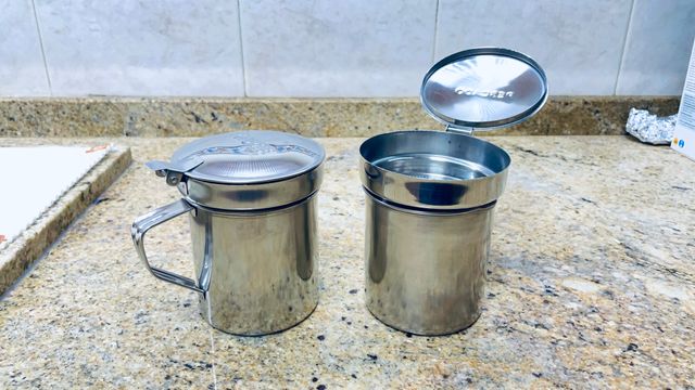 Aceiteras Metal Carne y Pescado 2x5€ 4x9€ 6x14€