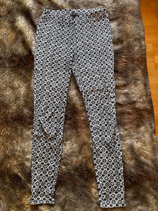 Leggings Surkana Estampados Blanco y Negro