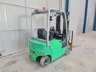 Carretilla elevadora CESAB B418