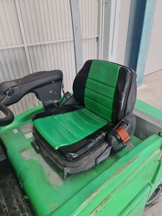 Carretilla elevadora CESAB B418