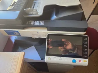Konica Minolta C224e Impresora Escáner