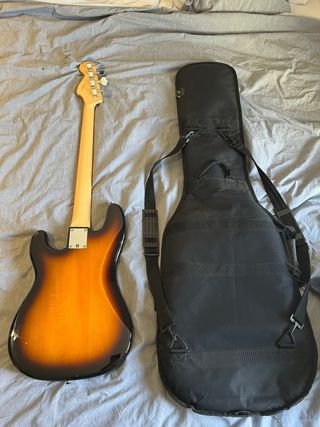 Bajo Eléctrico Squier Precision Bass Fender