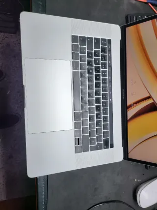 MacBook Pro 15 2017 Plata