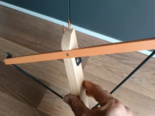 Ballesta de madera artesanal