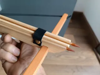 Ballesta de madera artesanal