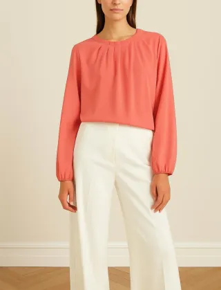 Blusa coral elegante manga larga con pliegues