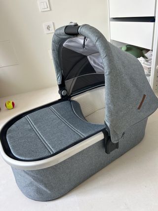 Capazo Uppababy