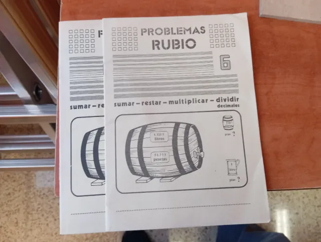 8 cuadernillos problemas Rubio -año 1977.