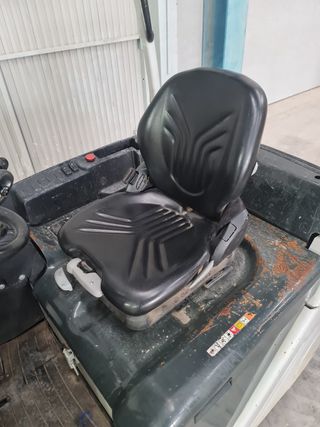 Carretilla elevadora UNICARRIERS A2N1L16Q