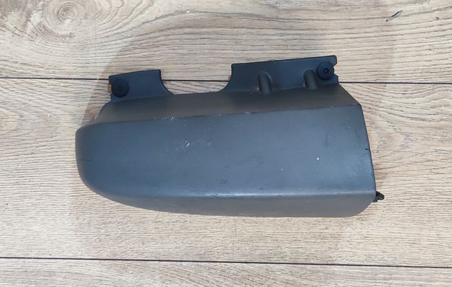 Moldura Esquina Izquierda Trasera Vivaro