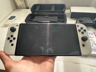 NINTENDO SWITCH OLED 