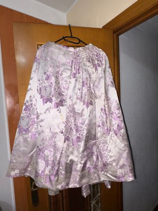 Vestido Fallera Niña Lila y Blanco talla 14 años.